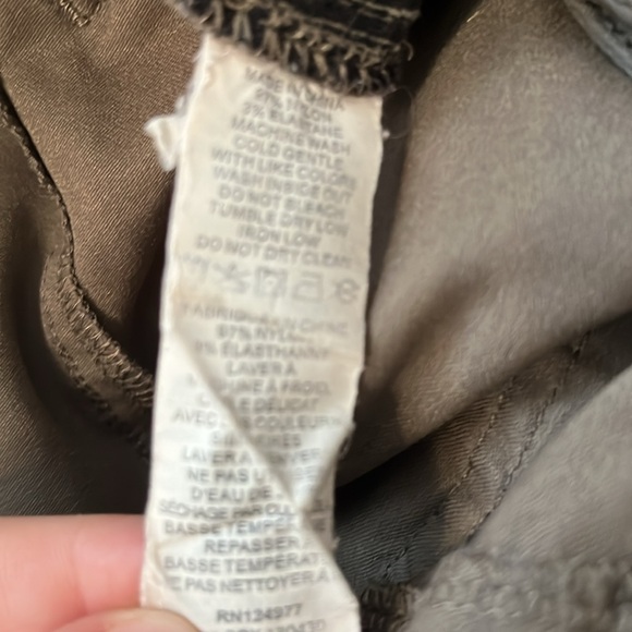 Prana men’s size 36 waist and 9 inch length shorts - Picture 11 of 11